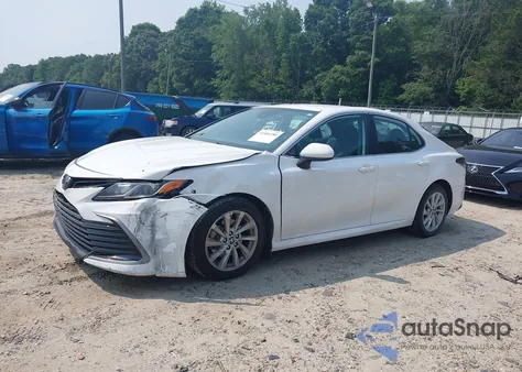 2021 Toyota Camry Le из США, поврежденный, VIN 4T1C11AK3MU457198